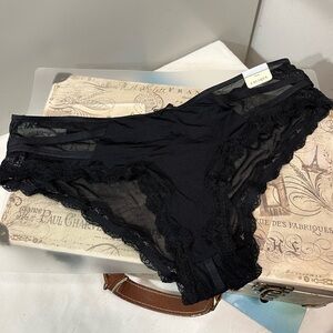 ❌SOLD🫧Cacique Black Cheeky Panties
